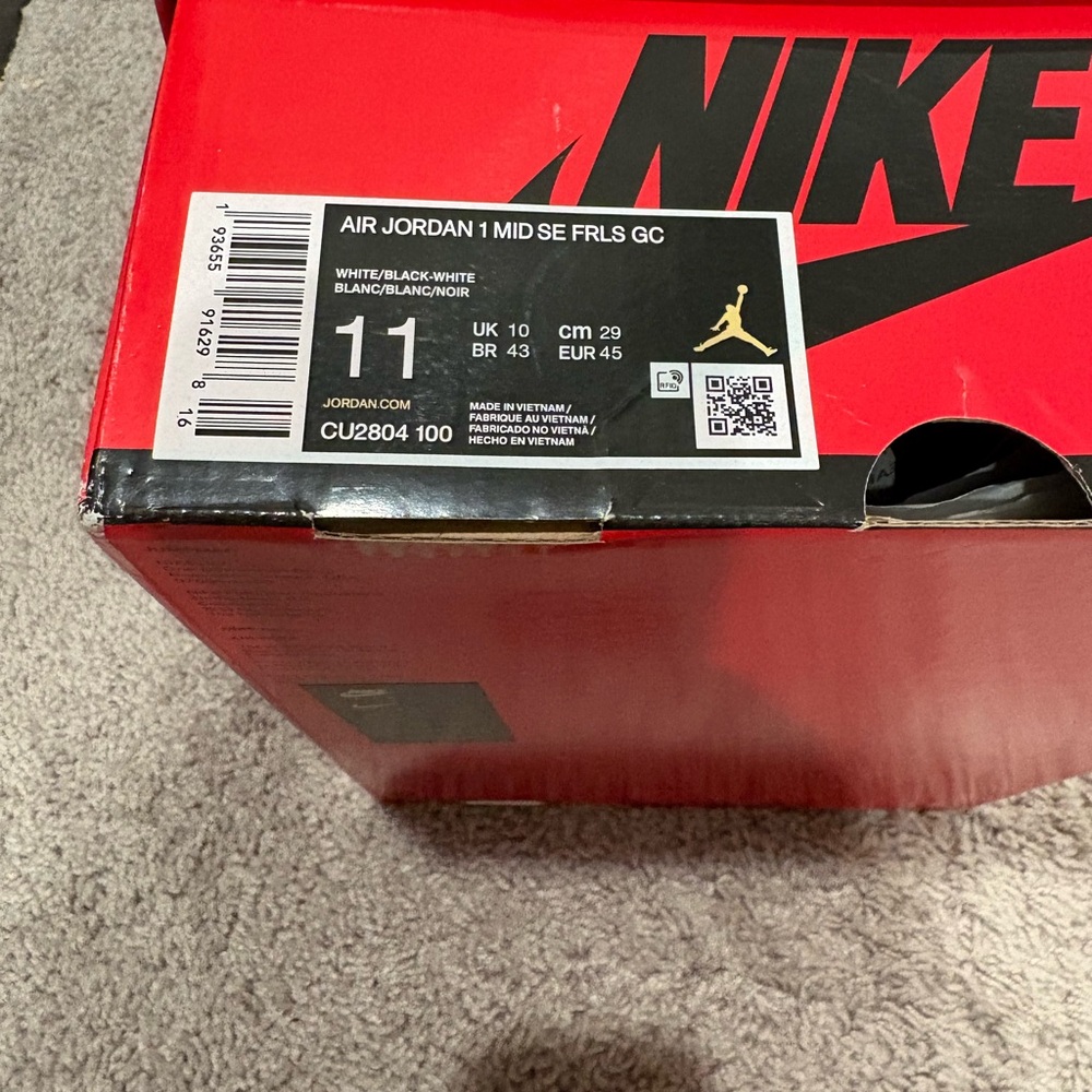 Nike Air Jordan 1 Mid SE FRLS GC in Red and Black